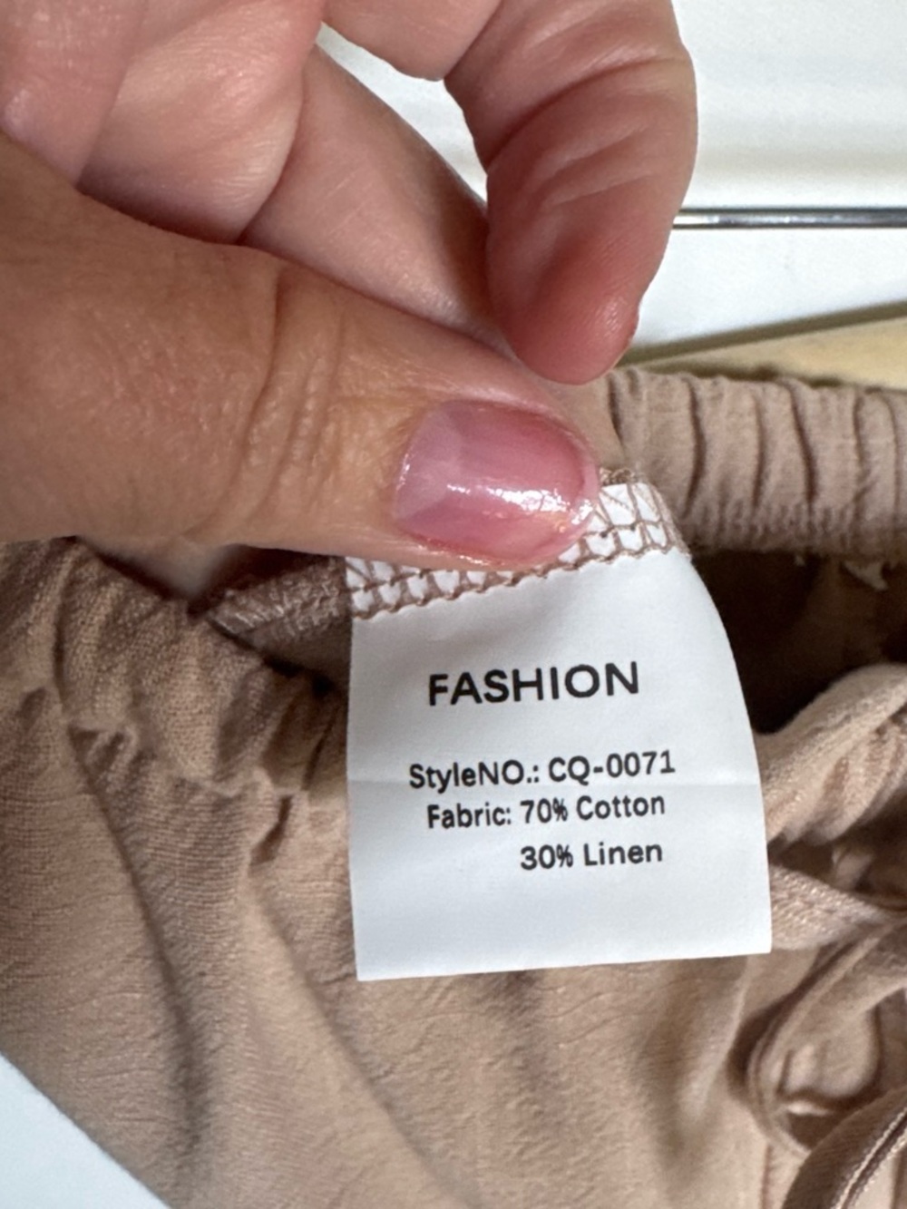 Wide-Leg Drawstring Pants in Beige - Picture 3 of 5